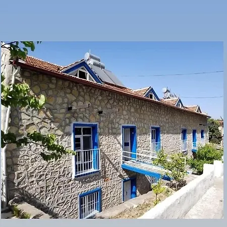 Stone Homestay *