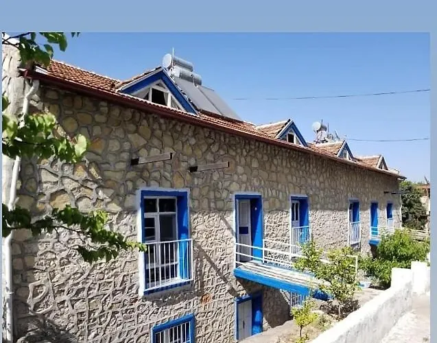 Stone Hotel *